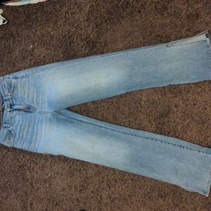 Split hem jeans